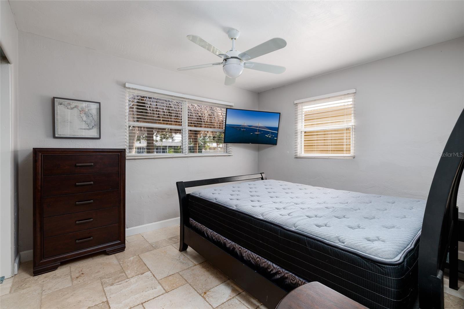 SUN PLAZA ISLES - Residential