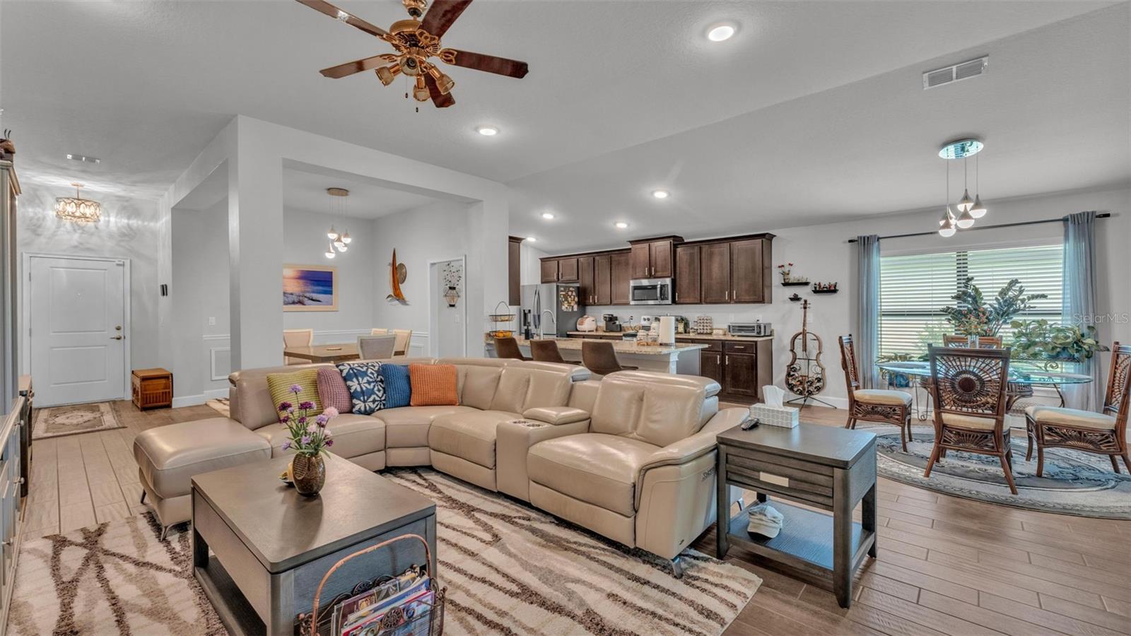 364 LAKE VISTA DRIVE