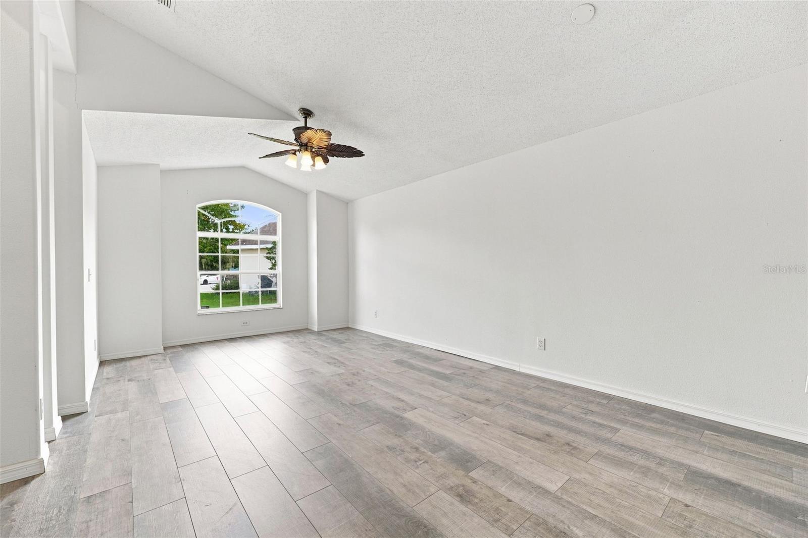 2247 MAJESTIC EAGLE CIRCLE