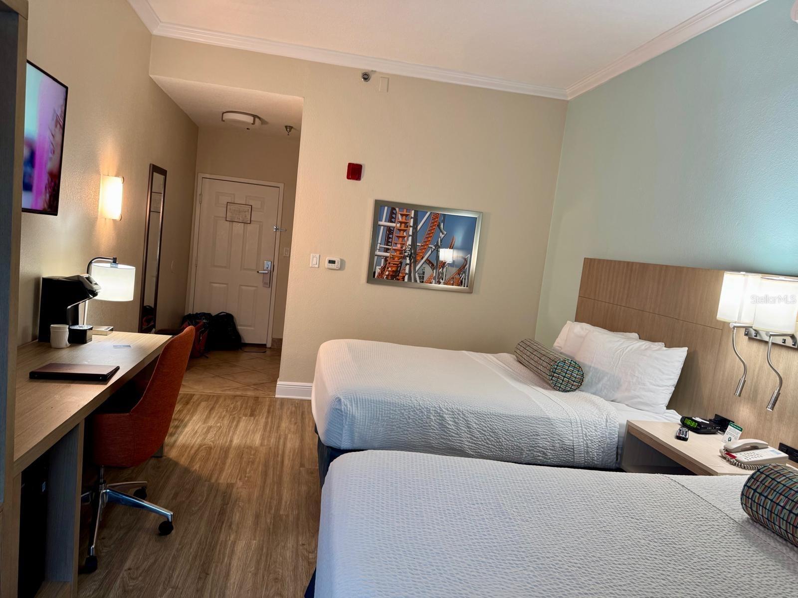 MERIDIAN PALMS COMMERCIAL CONDO CB 10 PG 190-200 - Residential