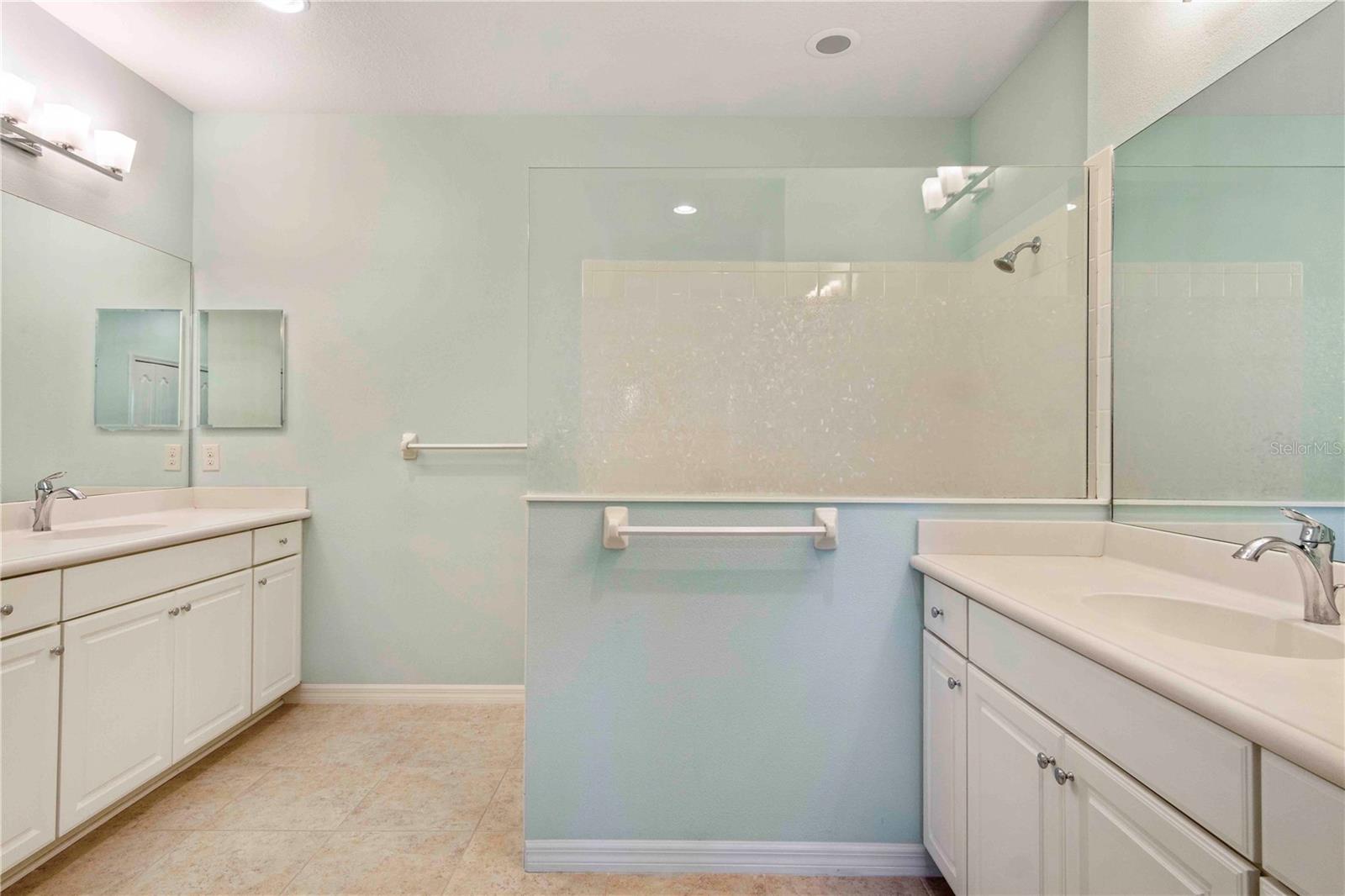 GRAND PALM PH 3A - Residential