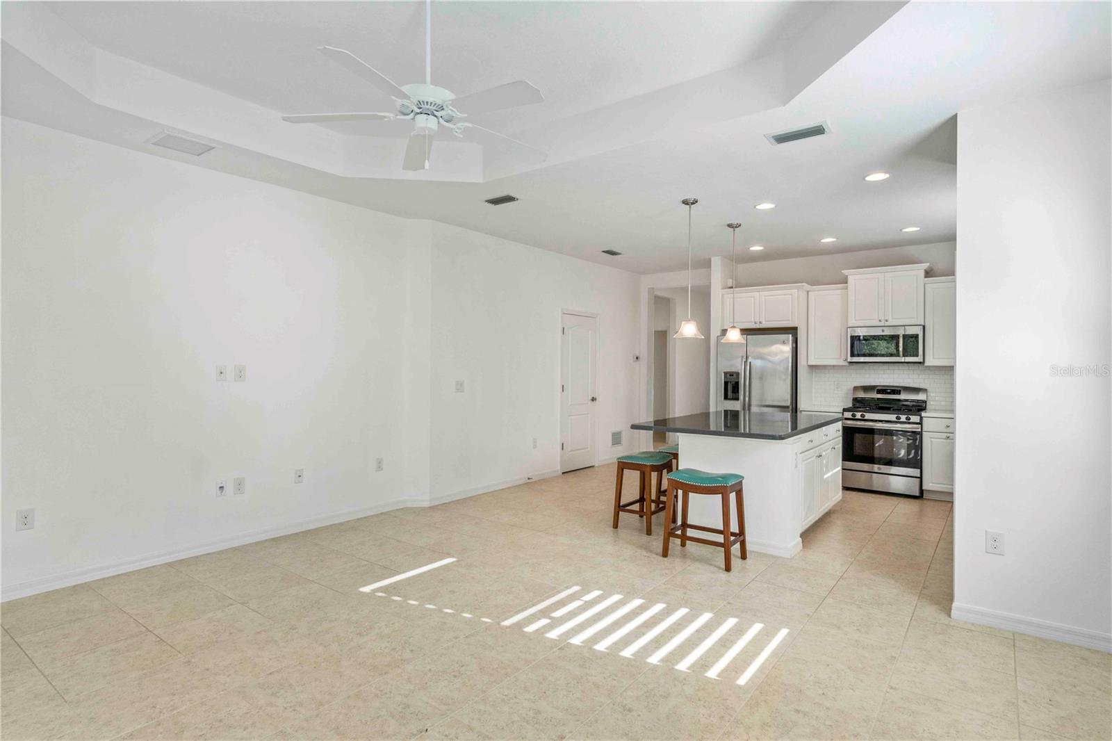 GRAND PALM PH 3A - Residential