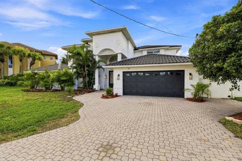 Photo of 461 Palm Island NE, Clearwater Beach, FL 33767 (MLS # TB8537798)