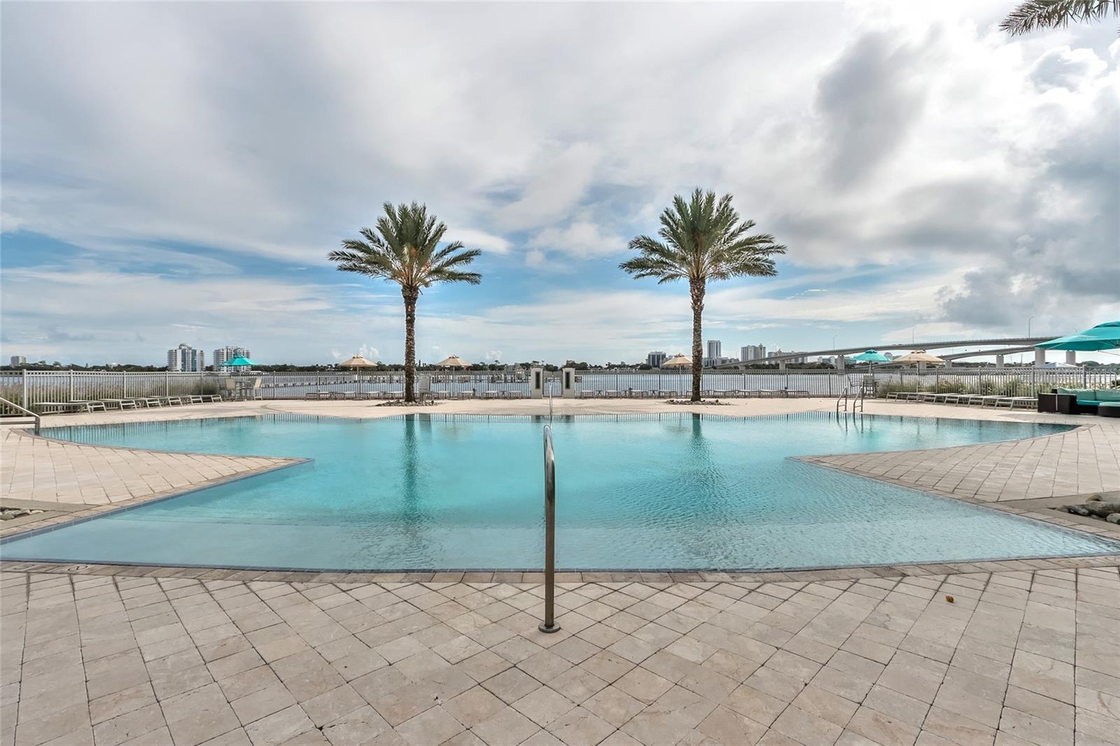 MARINA GRANDE/HALIFAX 01 - Residential