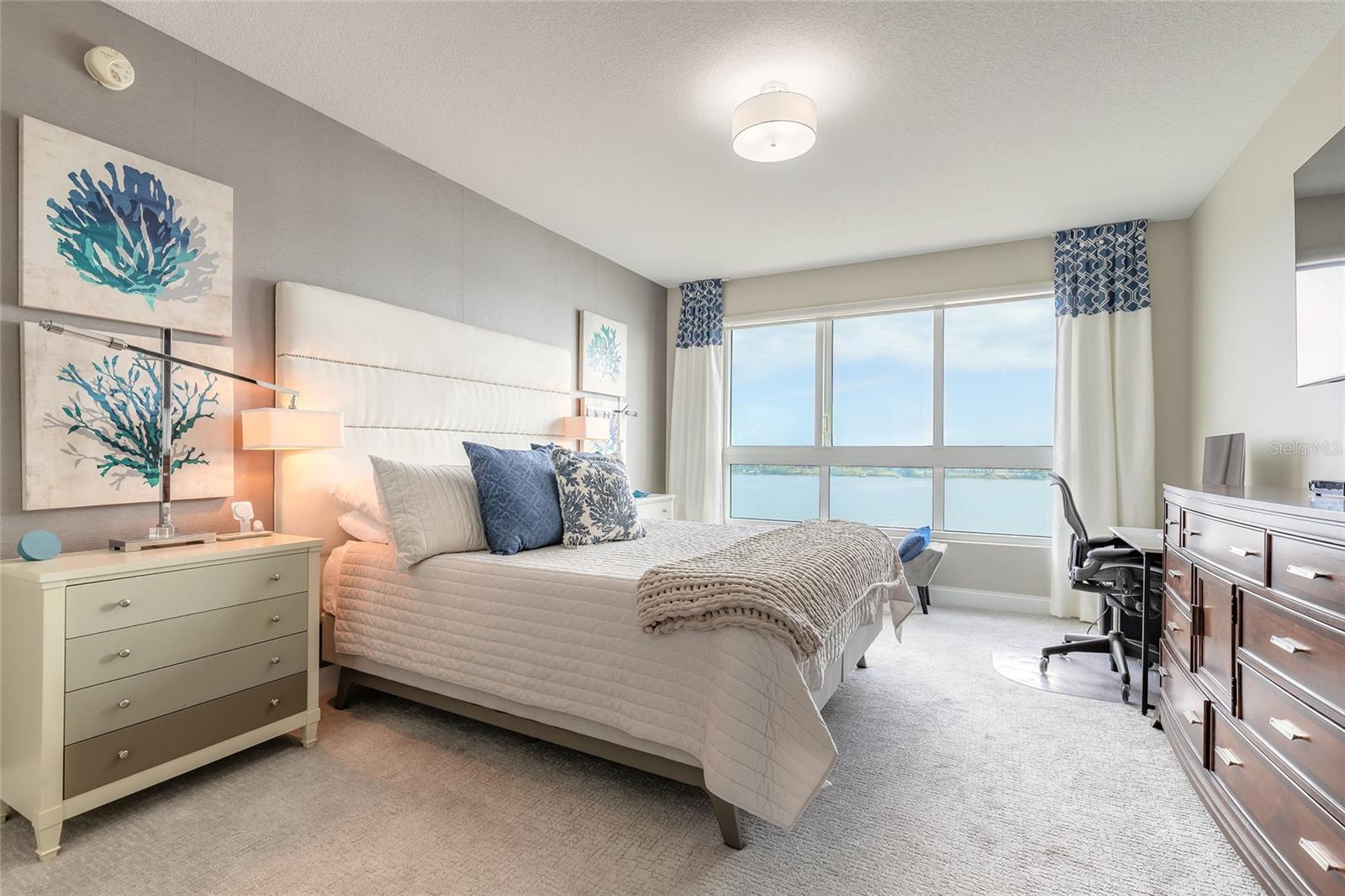 MARINA GRANDE/HALIFAX 01 - Residential