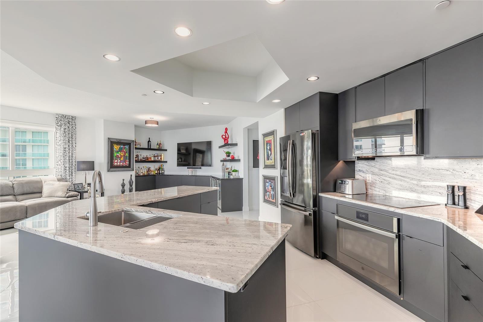 MARINA GRANDE/HALIFAX 01 - Residential