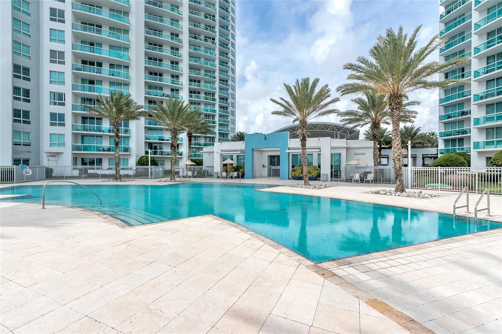 MARINA GRANDE/HALIFAX 01 - Residential