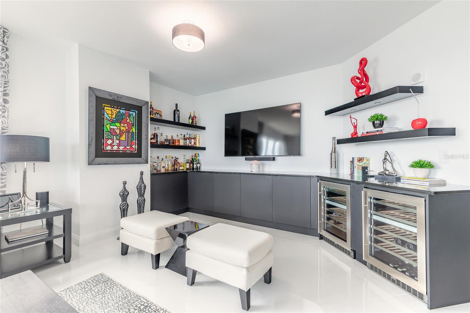 MARINA GRANDE/HALIFAX 01 - Residential