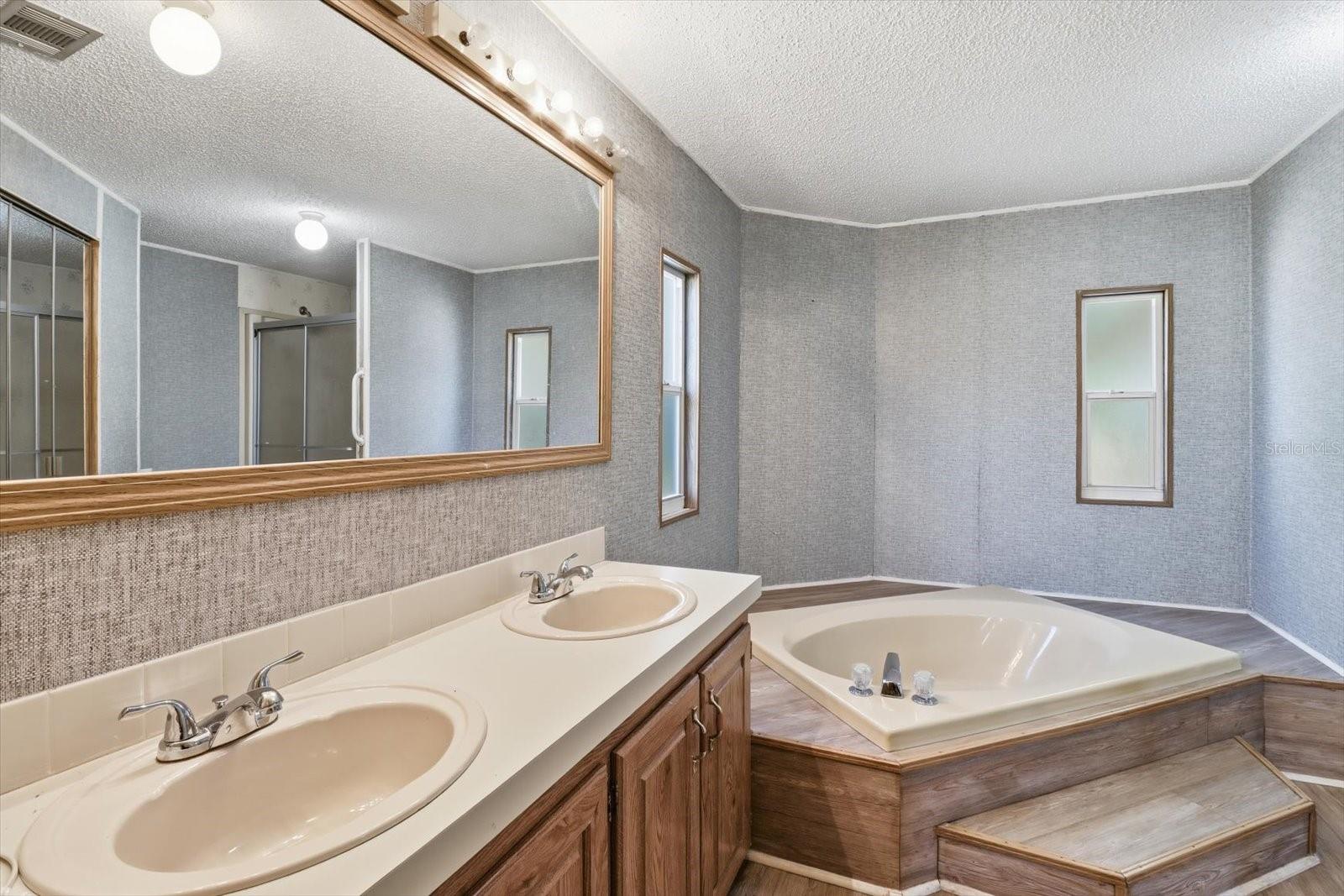 GREEN ACRES ADD - Residential