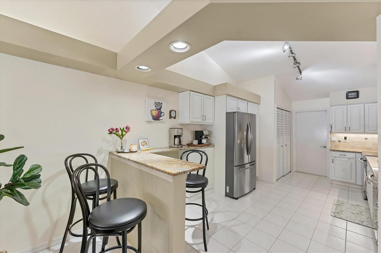 CRESTWOOD VILLAGE OF SARA 4 & 5 - Residential