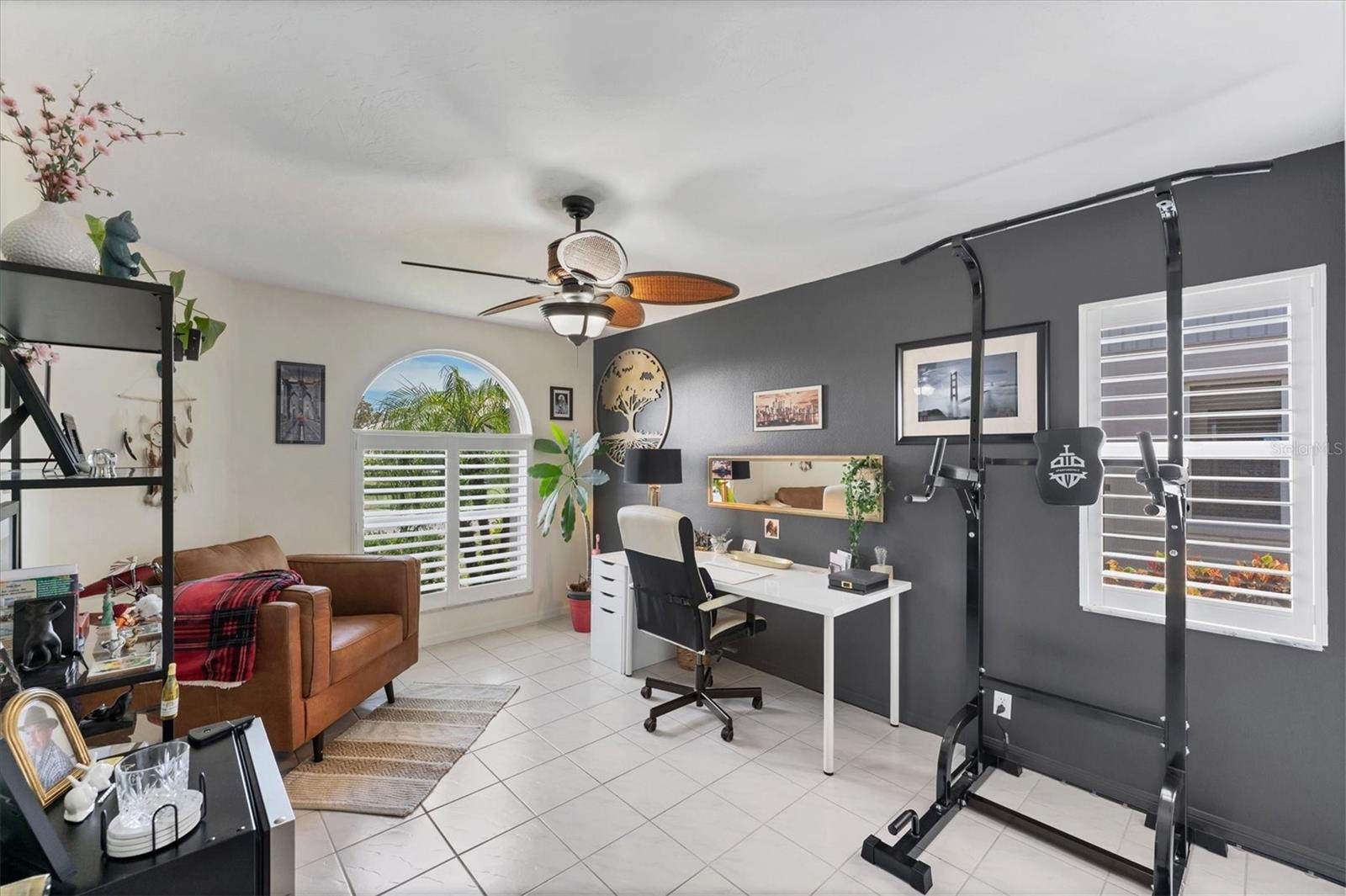 CRESTWOOD VILLAGE OF SARA 4 & 5 - Residential