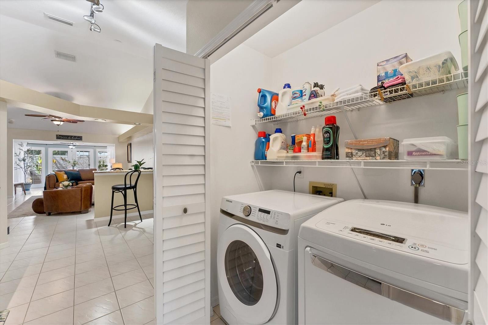 CRESTWOOD VILLAGE OF SARA 4 & 5 - Residential