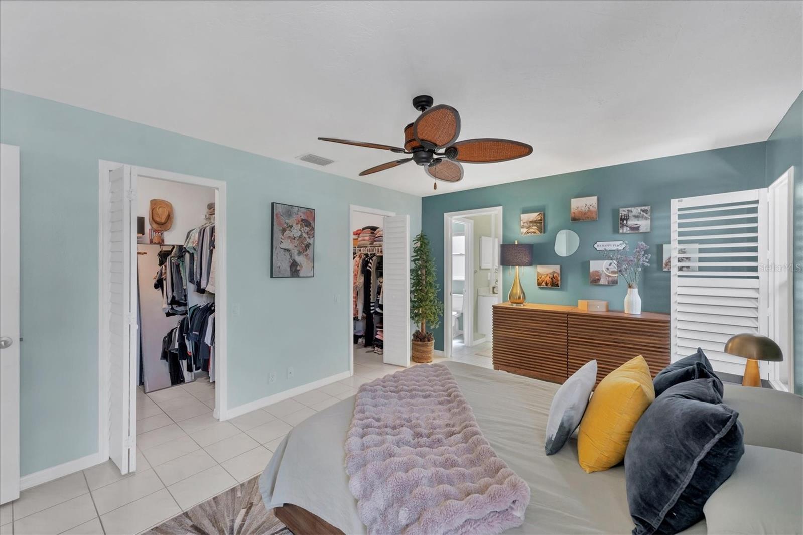 CRESTWOOD VILLAGE OF SARA 4 & 5 - Residential