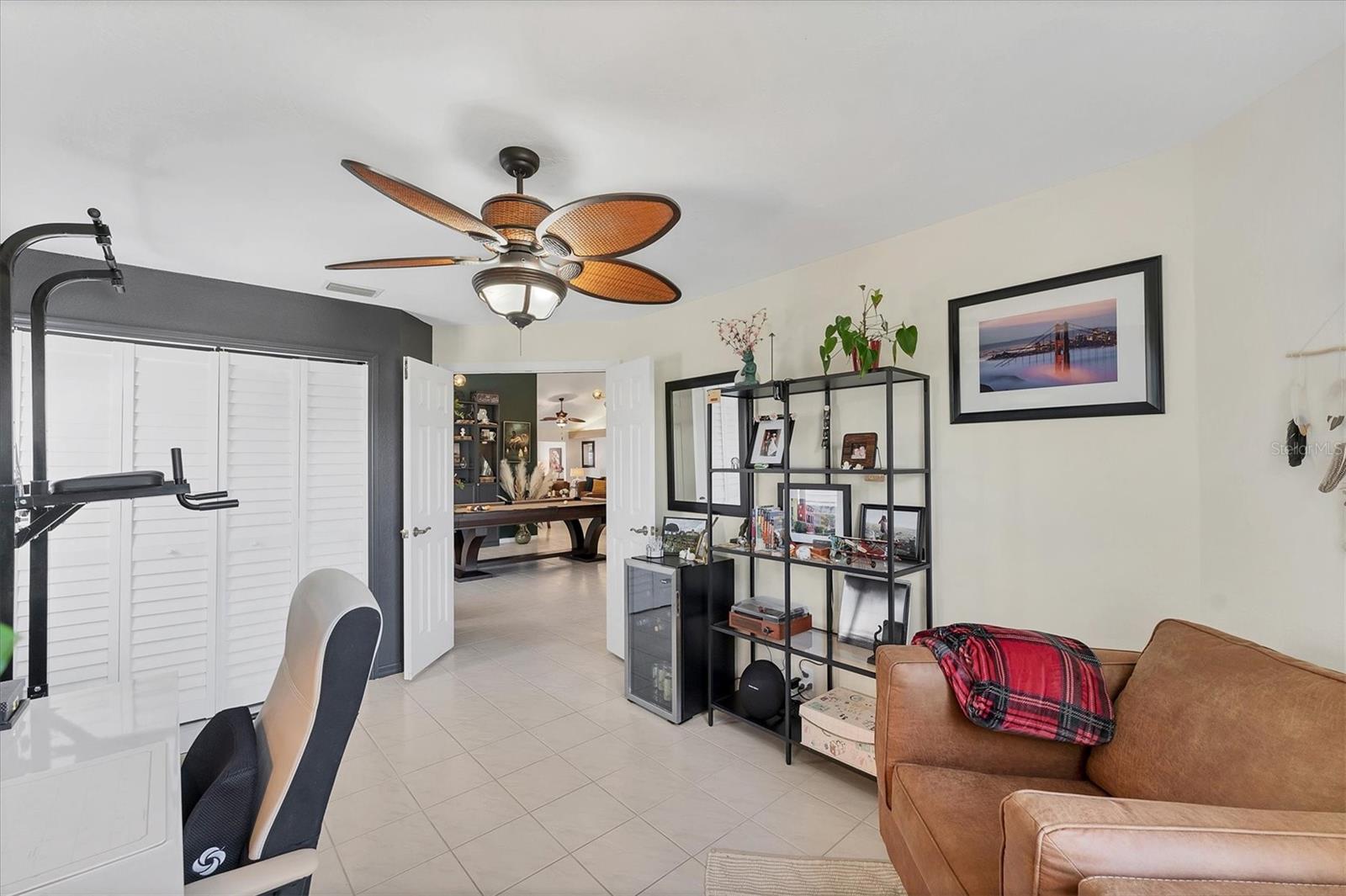 CRESTWOOD VILLAGE OF SARA 4 & 5 - Residential