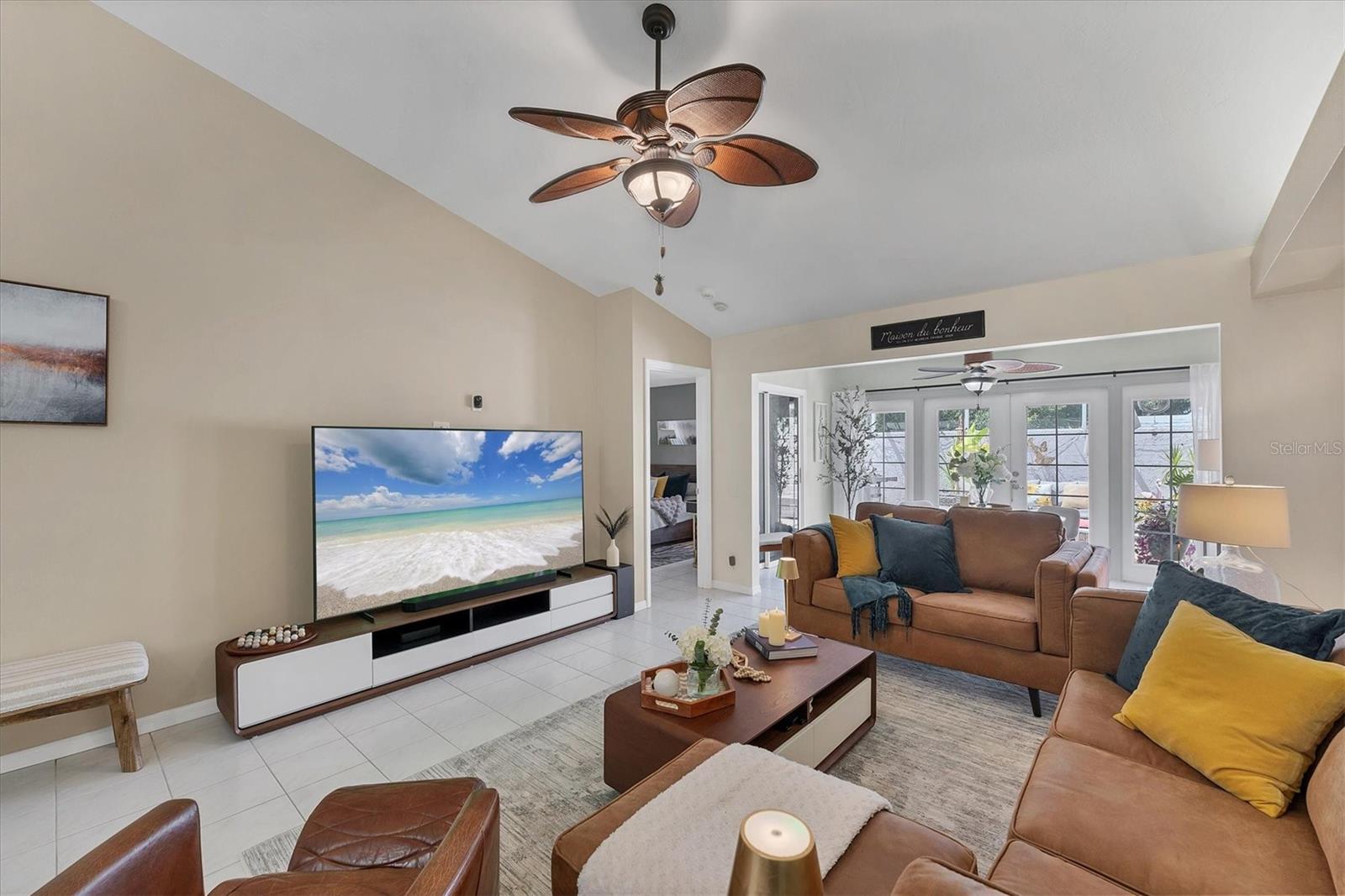 CRESTWOOD VILLAGE OF SARA 4 & 5 - Residential