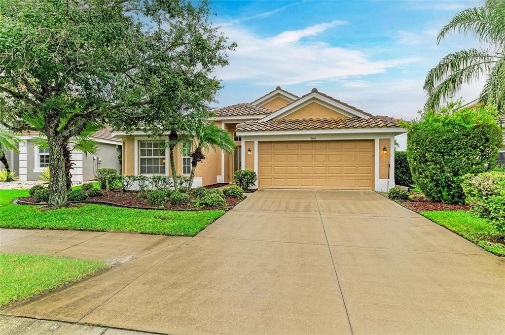 Photo of 8664 Stone Harbour Loop, Bradenton, FL 34212 (MLS # A4663752)