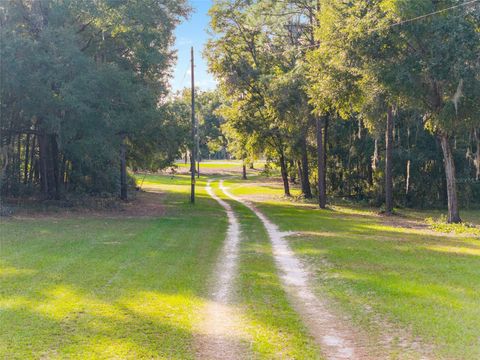 Tiny photo for 16876 NE 30th Court, Citra, FL 32113 (MLS # OM712342)