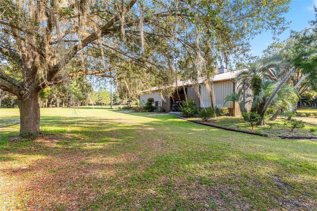 Photo of 16876 NE 30th Court, Citra, FL 32113 (MLS # OM712342)