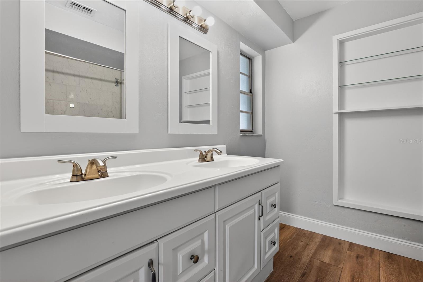 FT MYERS VILLAS - Residential