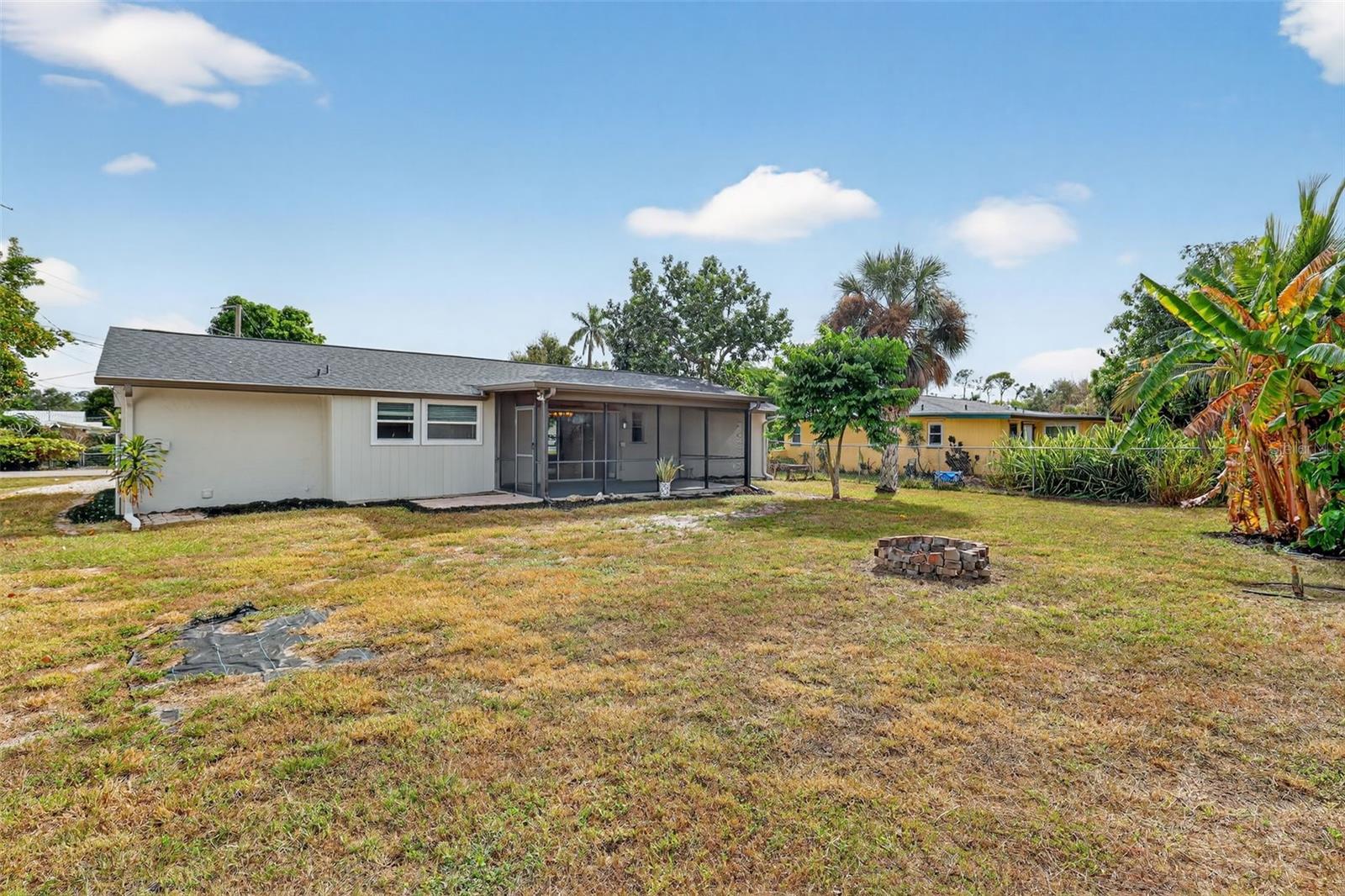 FT MYERS VILLAS - Residential