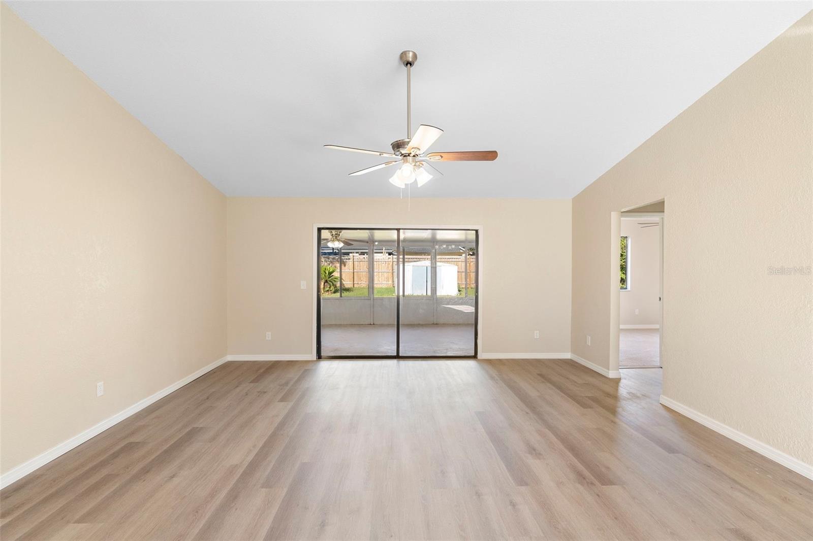 1550 MAXWELL LANE