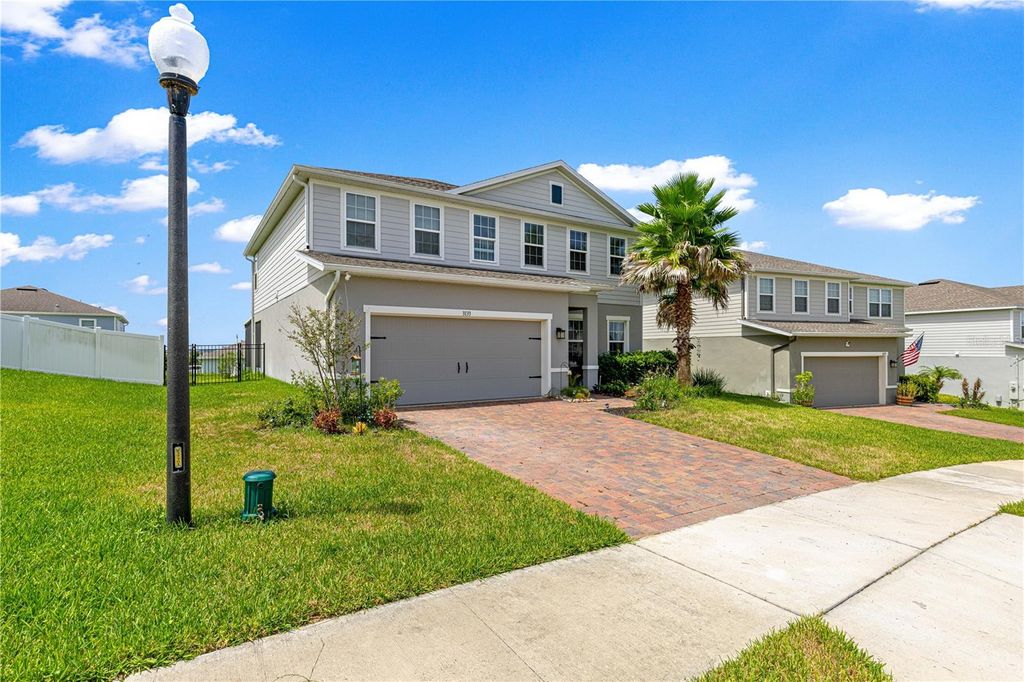 Photo of 3133 Hill Point Street, Minneola, FL 34715 (MLS # G5115106)