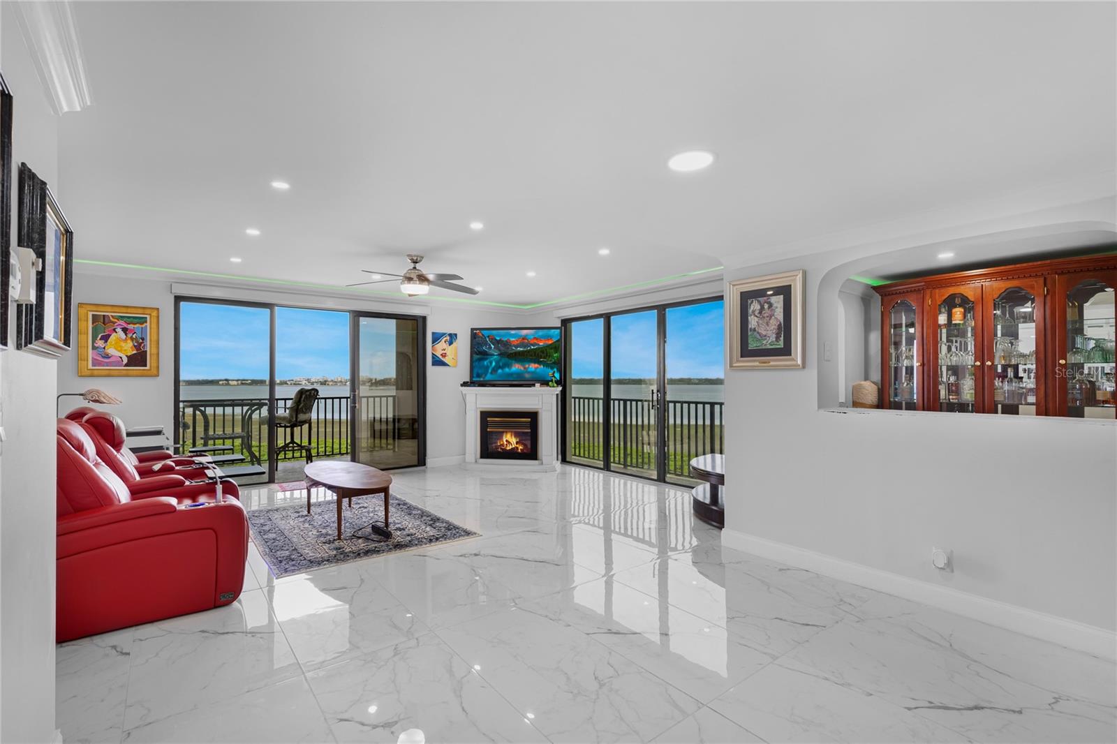 1501 GULF BOULEVARD 305