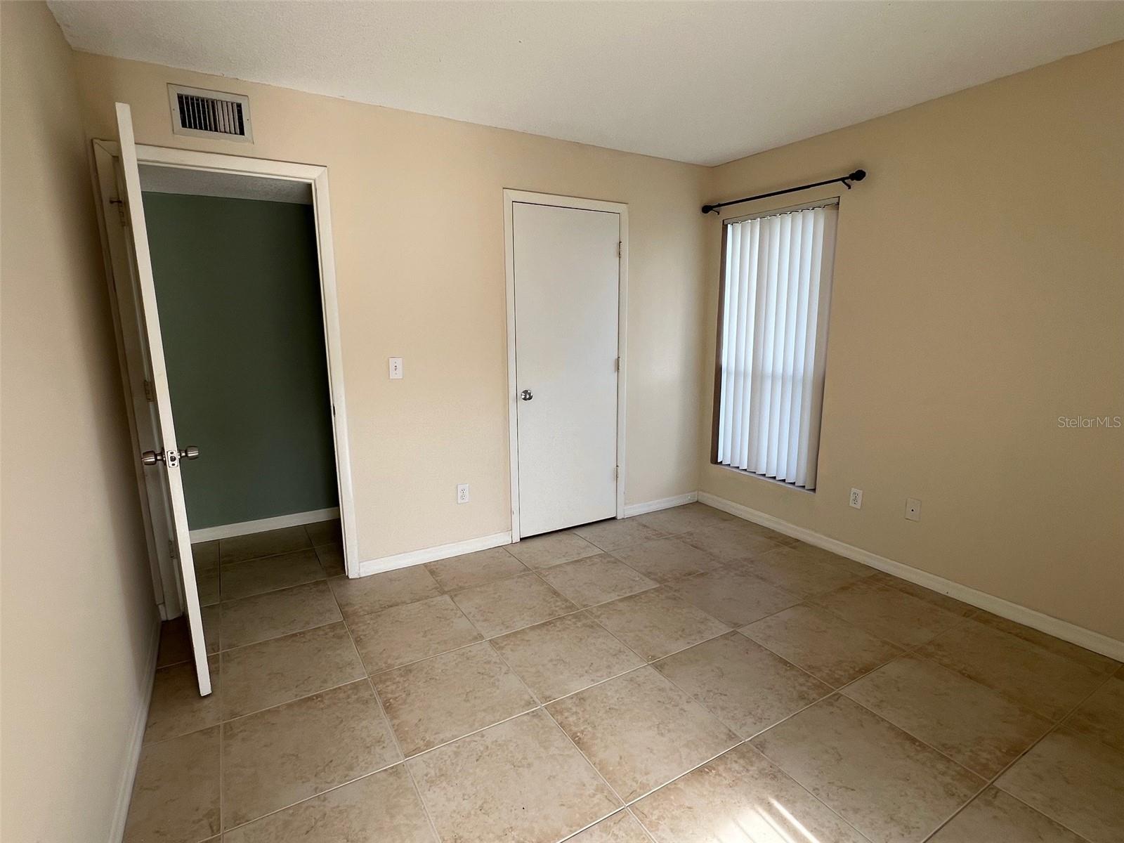 HARBOR CLUB CONDO - Residential