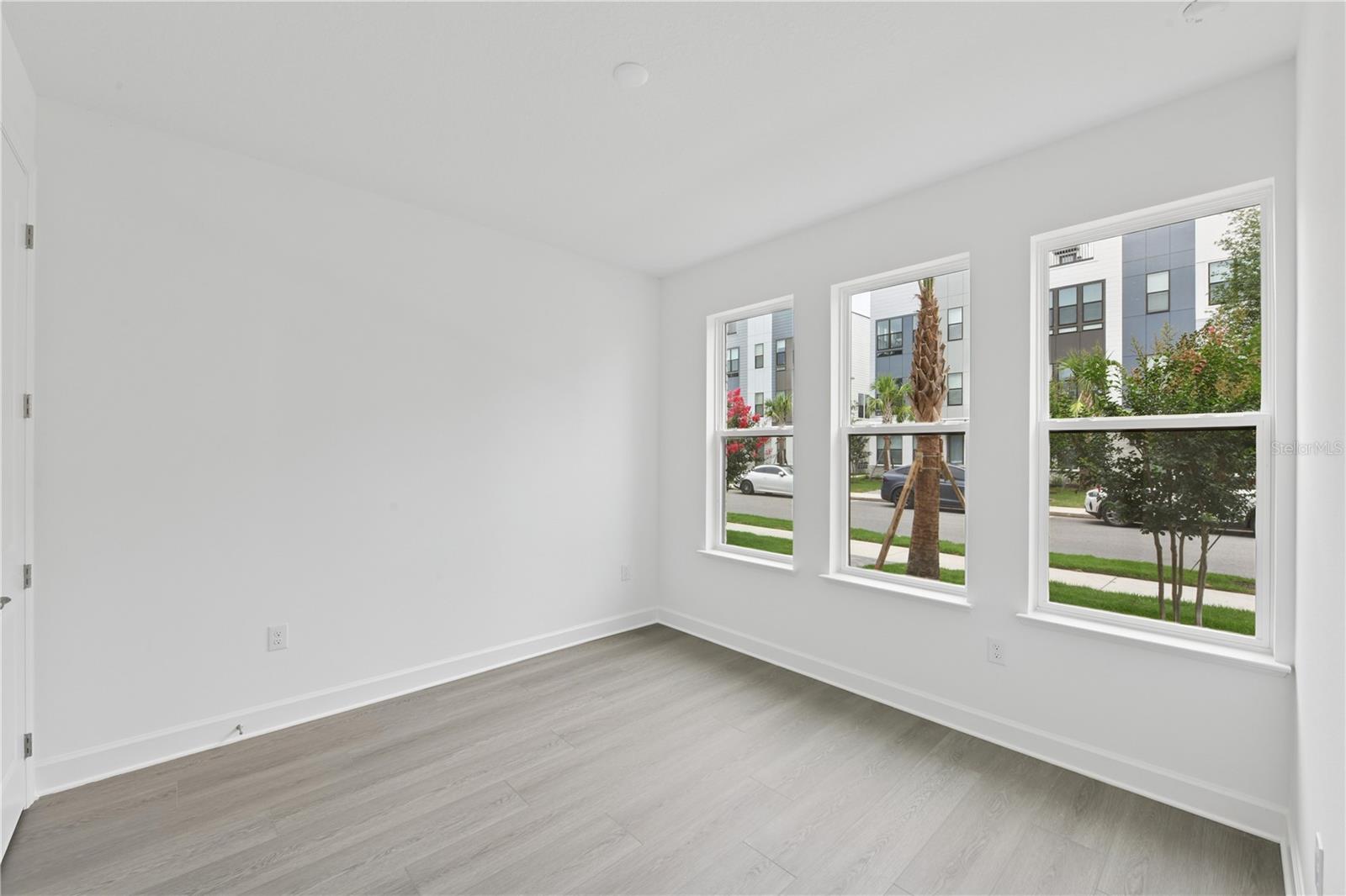2290 BRIX STREETS