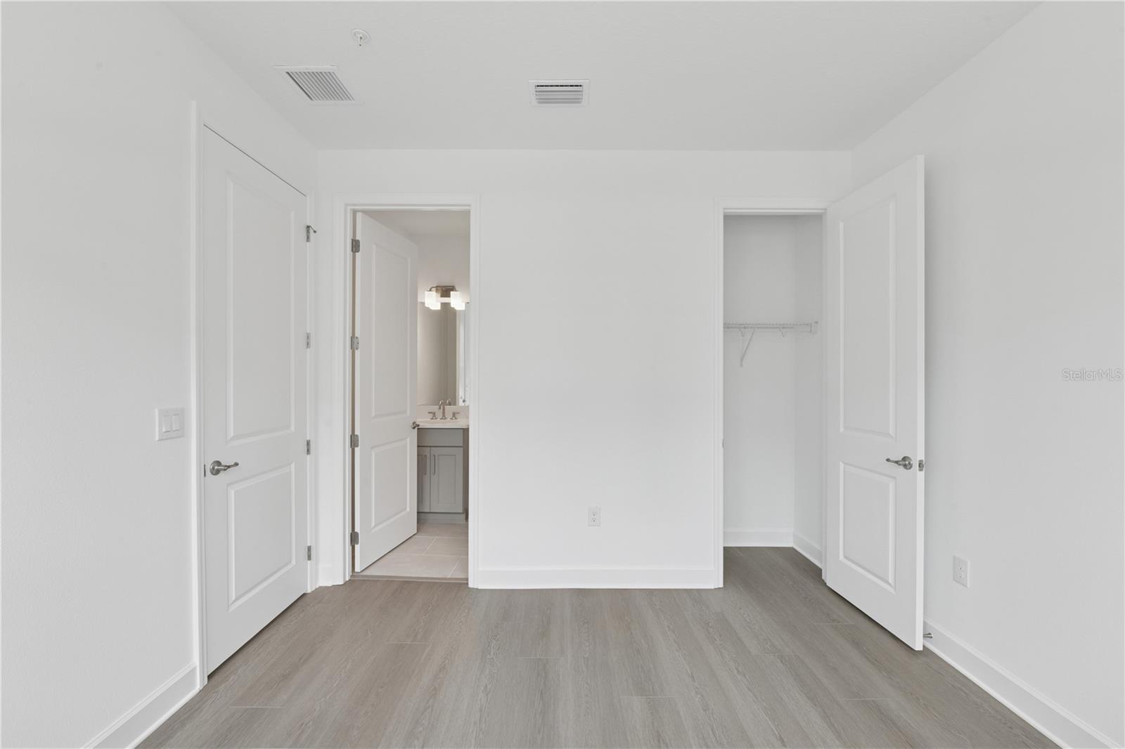 2290 BRIX STREETS