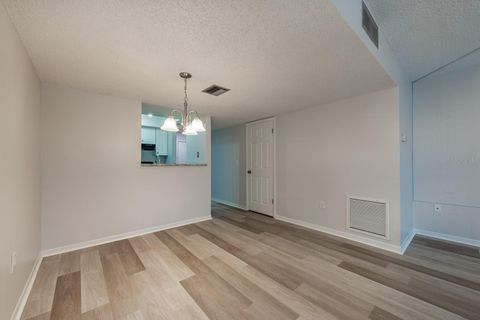 Condominium in ORLANDO FL 5089 EAGLESMERE DRIVE 16.jpg