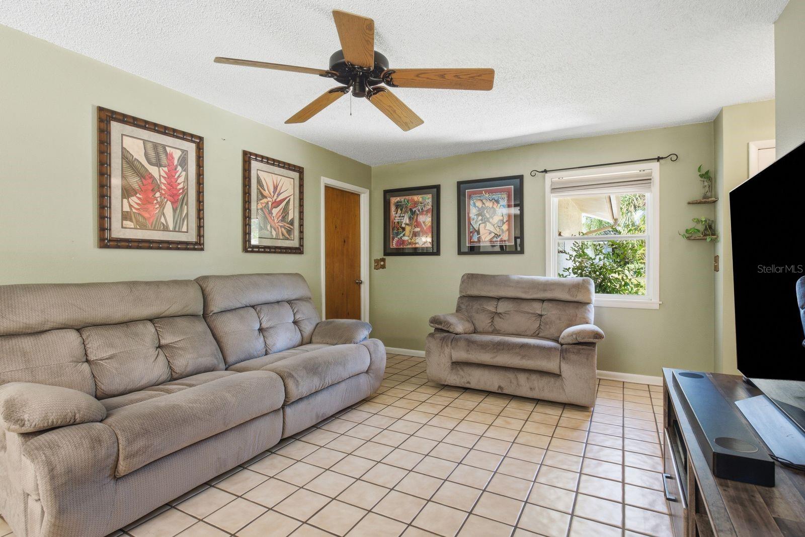 1635 BRANDYWINE WAY