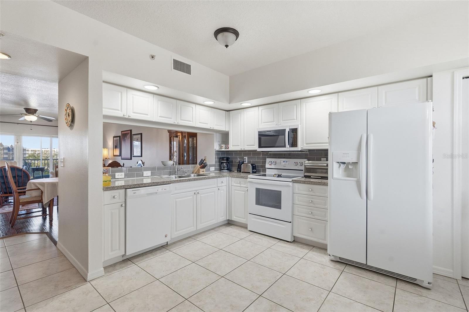 GOLF LAKE CONDO 2 AT EAST BAY - Residential