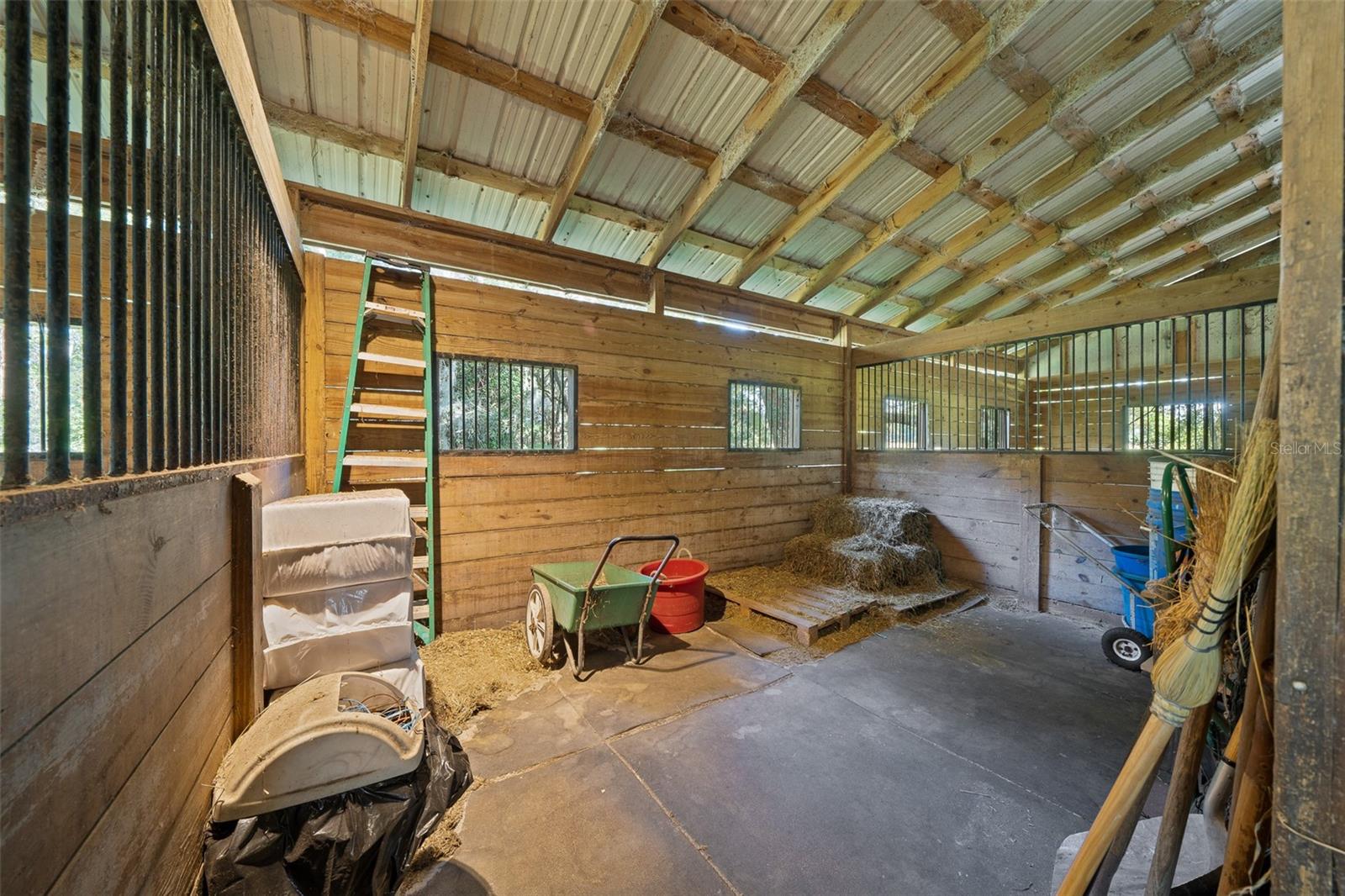 ROLLING RANCHETTES - Residential