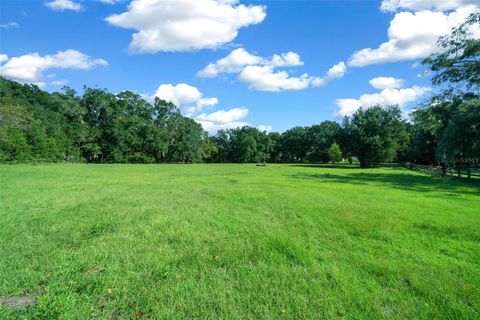 Tiny photo for 399 NE 155th Place, Citra, FL 32113 (MLS # OM712656)