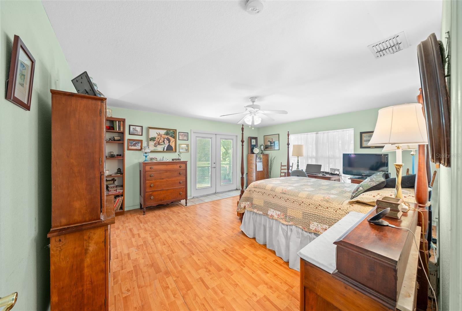 ROLLING RANCHETTES - Residential