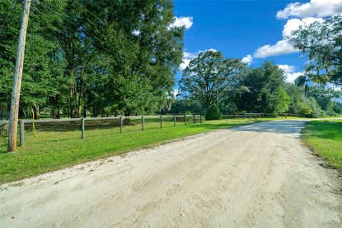 Tiny photo for 399 NE 155th Place, Citra, FL 32113 (MLS # OM712656)