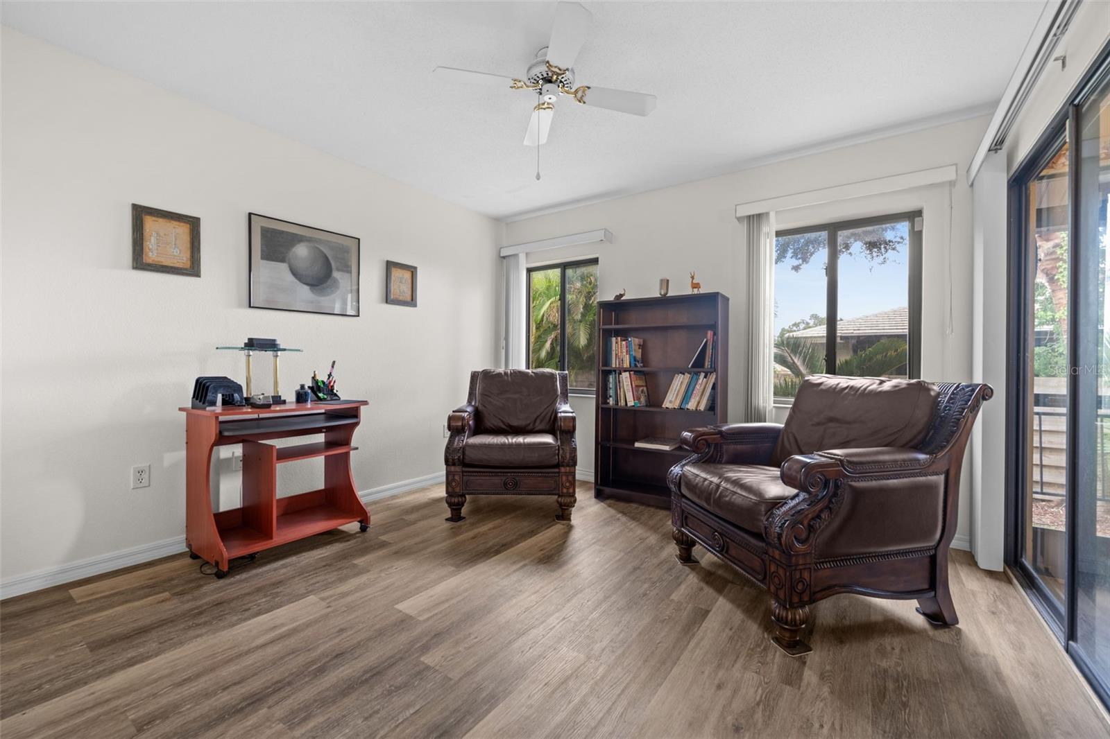 SORRENTO PLACE - Residential