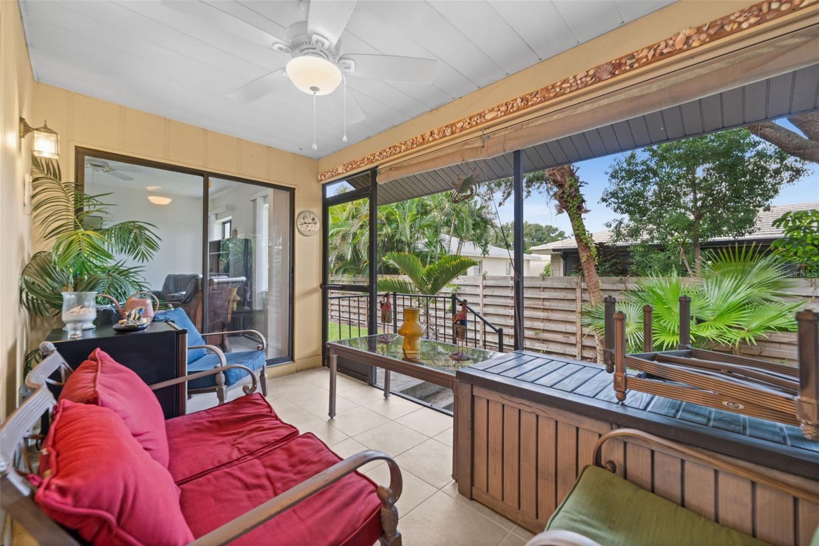 SORRENTO PLACE - Residential