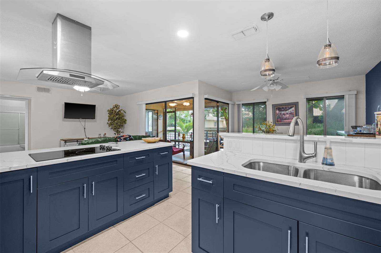 SORRENTO PLACE - Residential