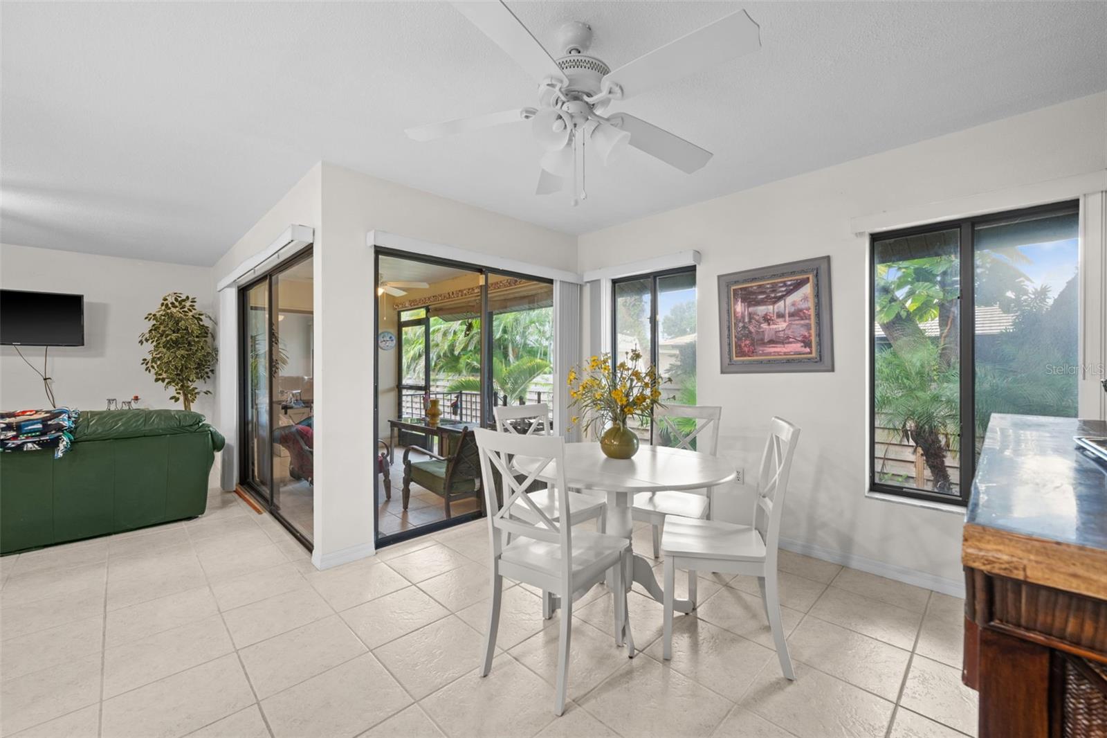 SORRENTO PLACE - Residential