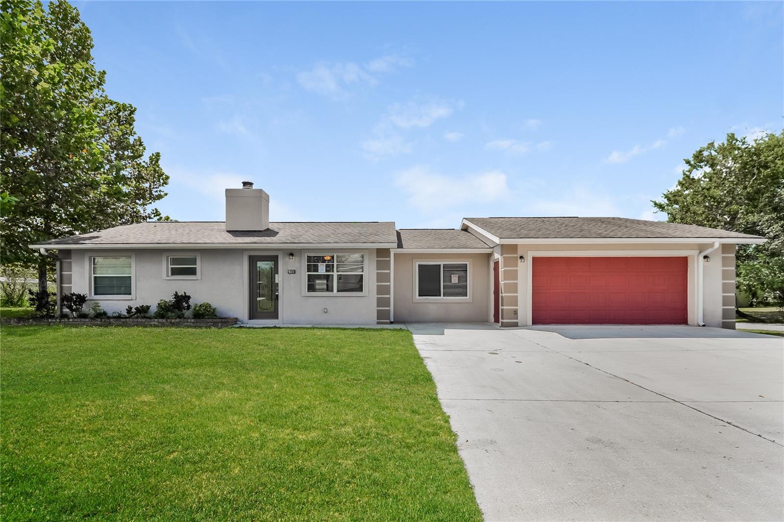 GROVES THE - Residential Lease