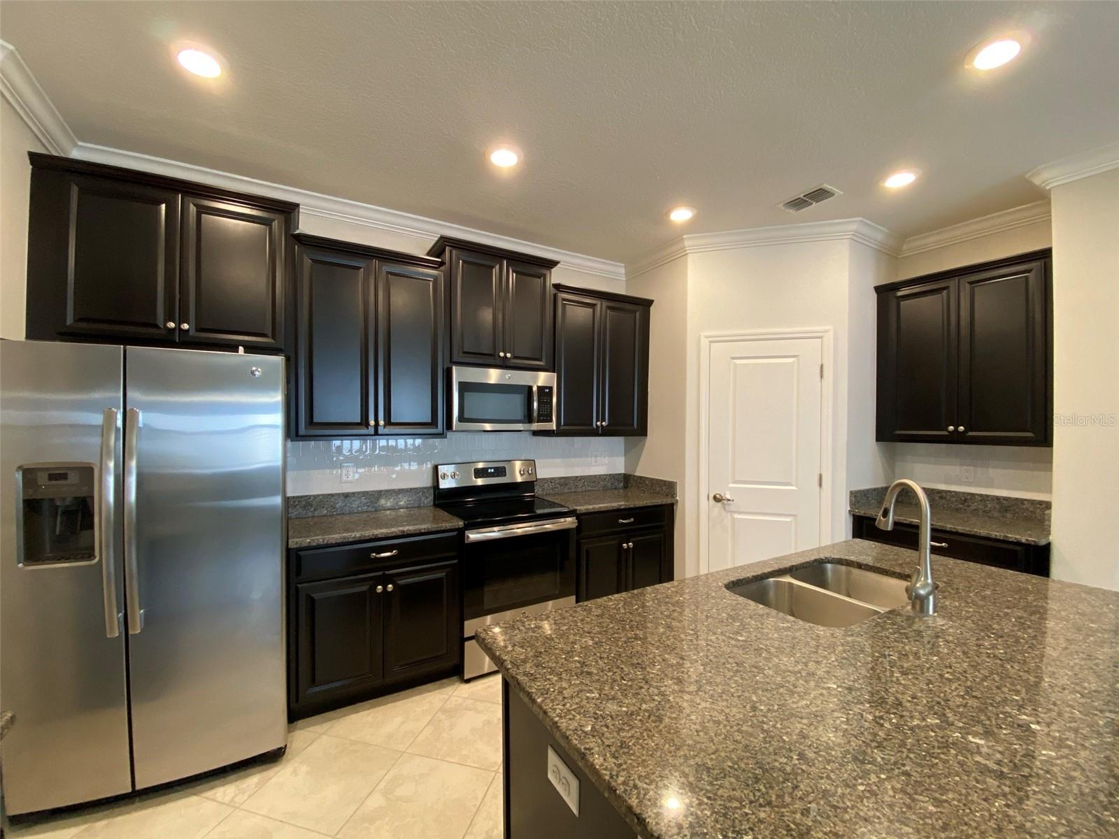 BELMONT PH 1C-2A PT RE - Residential Lease