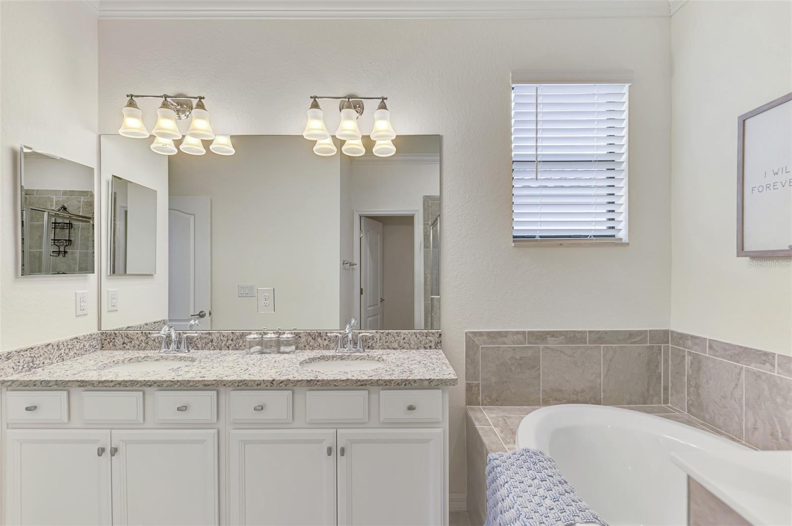 GRAN PARADISO PH 1 - Residential