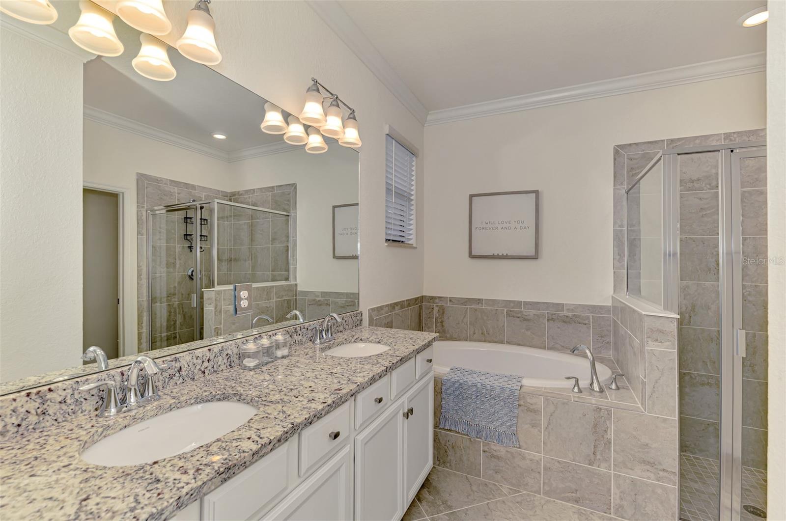 GRAN PARADISO PH 1 - Residential