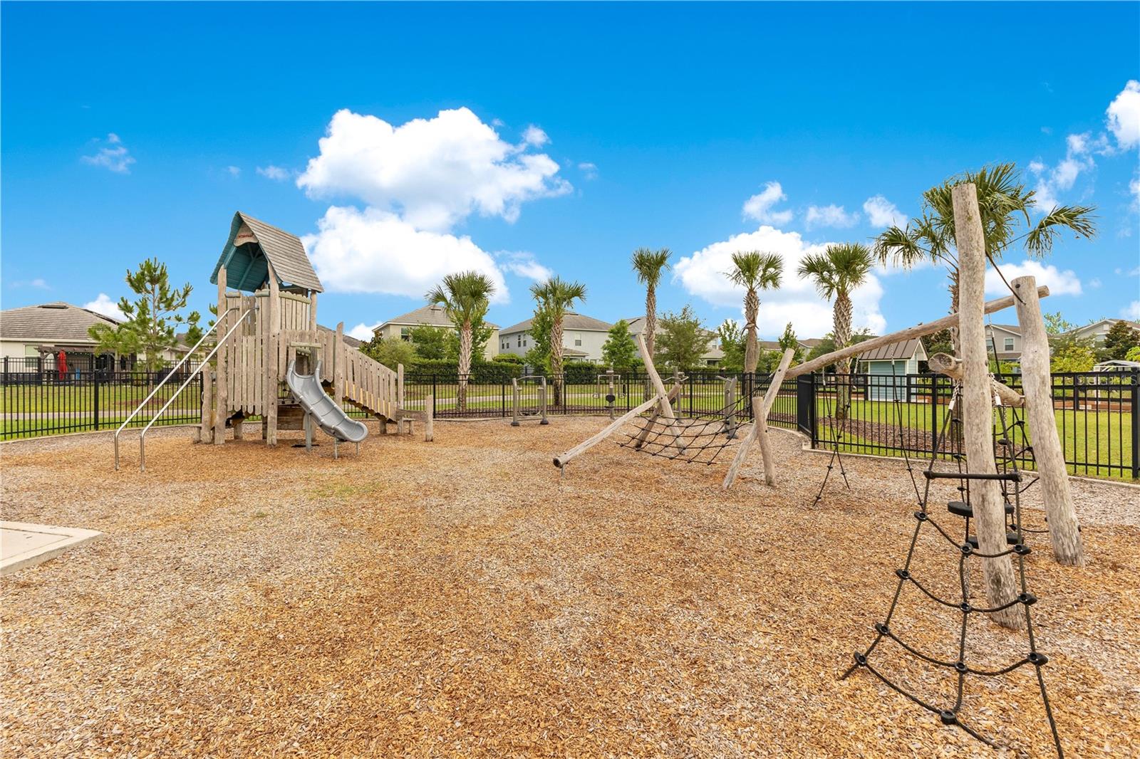 STOREY PK-PH 5 - Residential