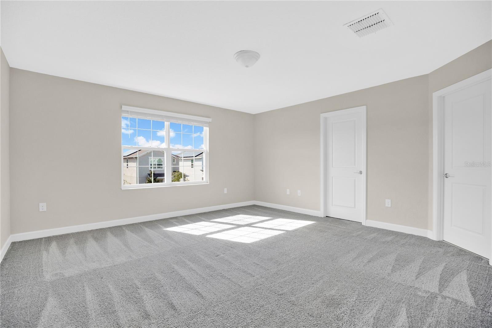 STOREY PK-PH 5 - Residential