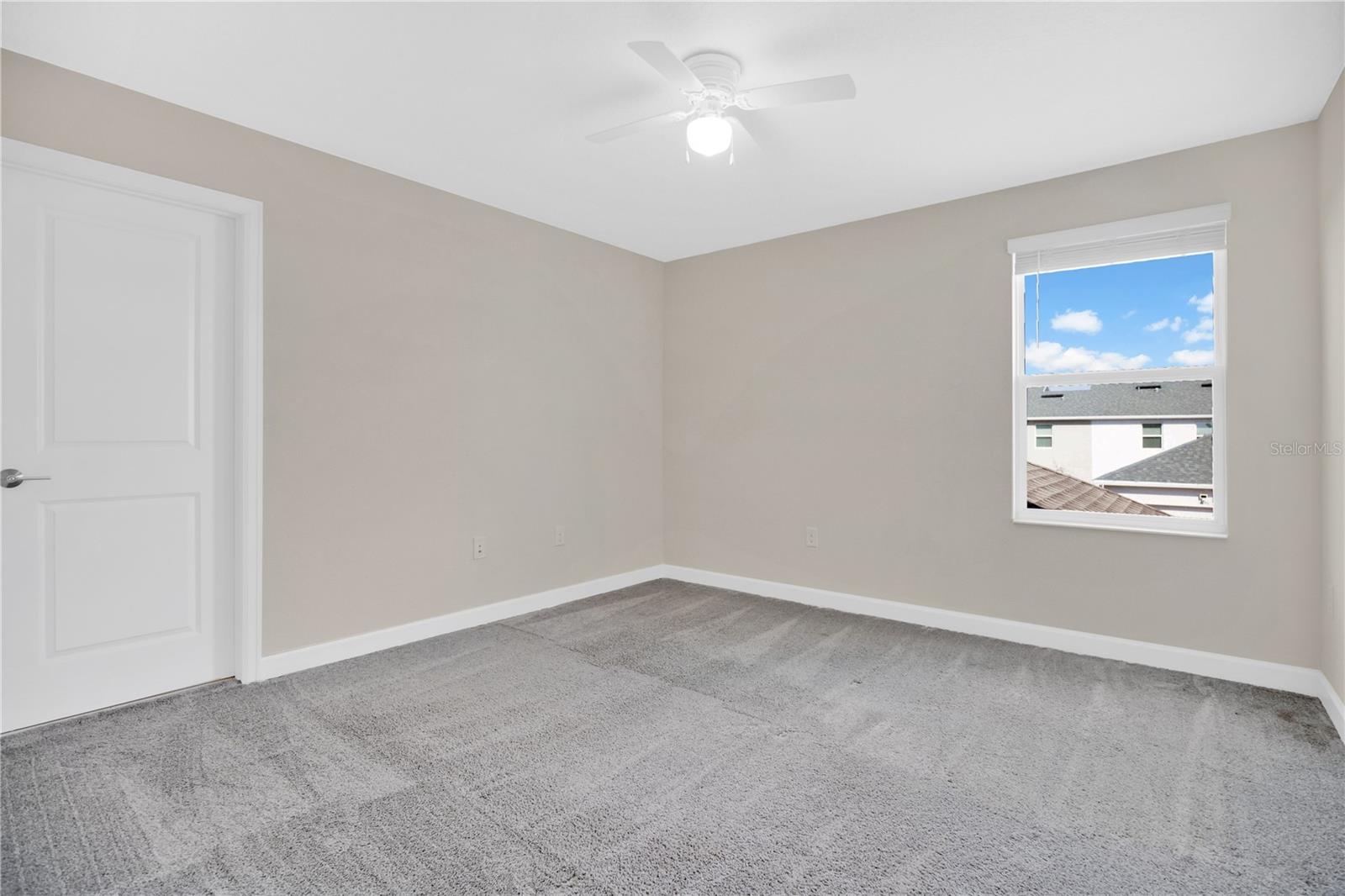 STOREY PK-PH 5 - Residential