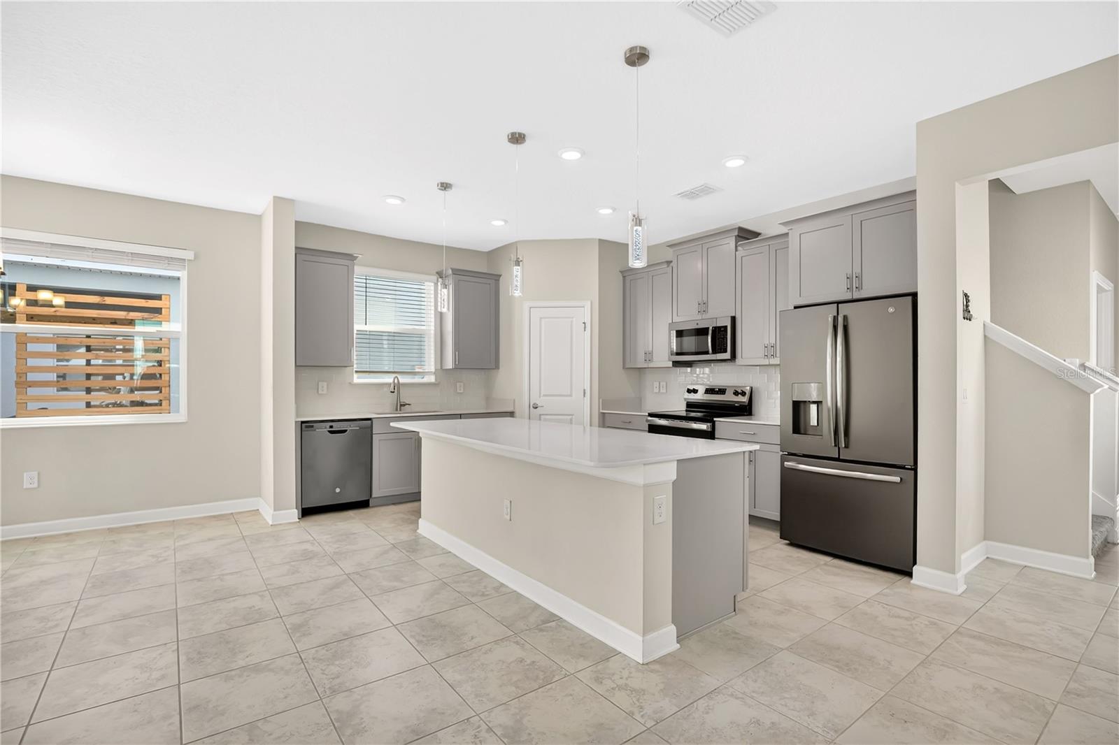 STOREY PK-PH 5 - Residential