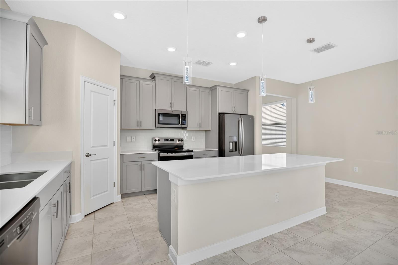 STOREY PK-PH 5 - Residential